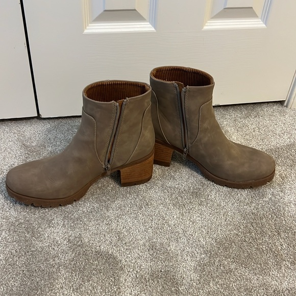 Korks ankle boots - Picture 2 of 7